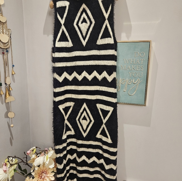 Parkhurst 🇨🇦 Fuzzy Sweater - Picture 5 of 10